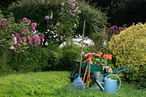 Modern slavery statement introduction for Gardeners Leyton